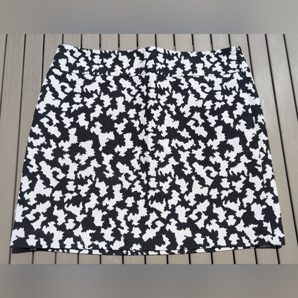 Ann Taylor Loft Black and White Women's Skirt Mini Size 14